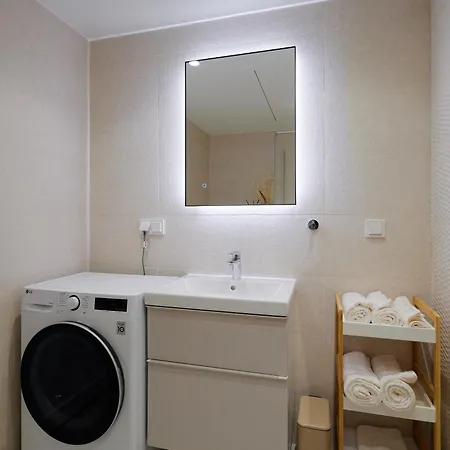 Kotzebue - Soft Sanctuary In The Heart Of Kalamaja Lägenhet Tallinn